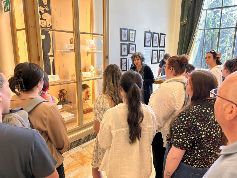 Hosts Dr. Ester Orsini (with students in the photo) and Dr. Stefano Ratti gave the ͯŮ students a guided tour of their medical collection and dissection halls at the School of Medicine and Surgery at the University of Bologna.