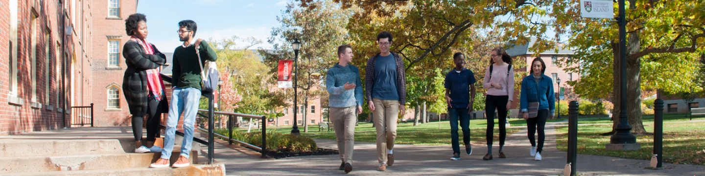 students in the ͯŮ quad